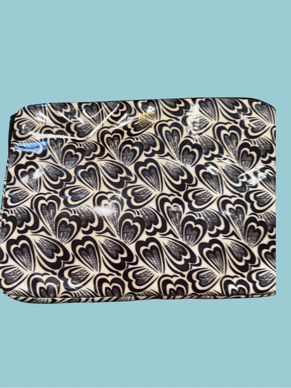 Black & Cream Heart-Print laptop case